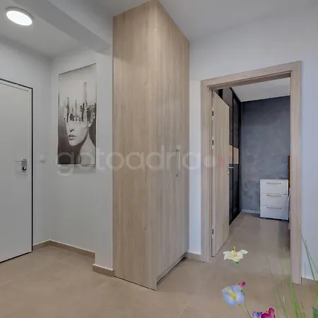 Luxury Seaview Luki - Free Parking * 마카르스카