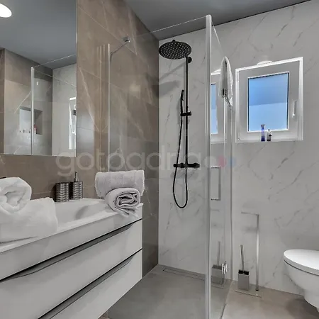 Apartment Luxury Seaview Luki - Free Parking Makarska